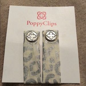 BRAND NEW POPPY CLIPS